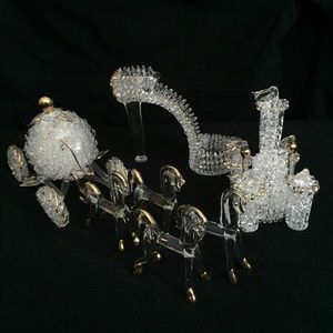 💍 2 for 150 👸🏻“Happily Ever After” decor perfect for Wedding